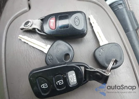 2016 Hyundai Elantra Se z USA, uszkodzony, nr VIN 5NPDH4AE1GH668690